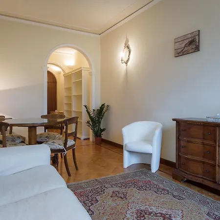 Charming Suite Ponte Vecchio-3